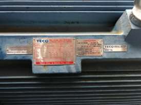 220 kw 300 hp 6 pole 415 v AC Electric Motor - picture2' - Click to enlarge