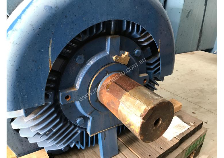 Used 2014 teco 220 kw 300 hp 6 pole 415 v AC Electric Motor Electric