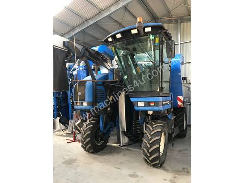Used New Holland SB65 Harvester - SOLD
