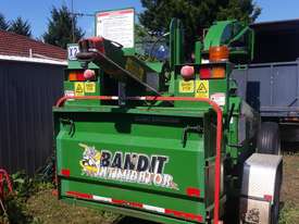 Bandit wood chipper  - picture2' - Click to enlarge