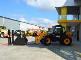 2015 JCB 531-70  - picture1' - Click to enlarge