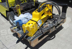 Silence Hydraulic Hammer UBT45S Bobcat loaders Rock Breaker ATTUBT Silence Hydraulic Hammer UBT45S Bobcat loaders Rock Breaker ATTUBT