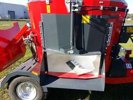 FARMTECH TDYKM-2.0 VERTICAL FEED MIXER (2.0M3) - picture1' - Click to enlarge
