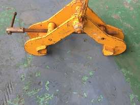 Superclamp Girder Beam Clamp 6 ton SWL 203 - 457 mm Industrial Quality - picture0' - Click to enlarge
