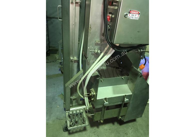 caption Greer Coating crumbing Machine 400mm wide - auger
