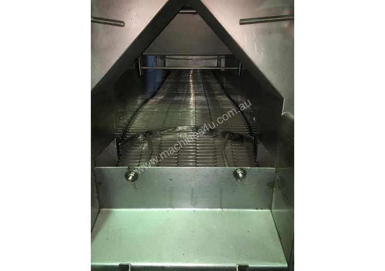 caption Greer Coating crumbing Machine 400mm wide - auger