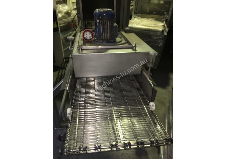 caption Greer Coating crumbing Machine 400mm wide - auger