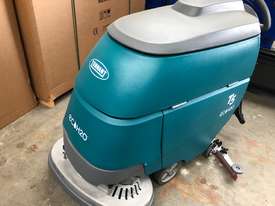Used Tennant T5 scrubber - picture0' - Click to enlarge