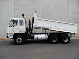 Mitsubishi FV Road Maint Truck - picture0' - Click to enlarge