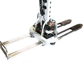 Self Loading Pallet Stacker  - picture0' - Click to enlarge