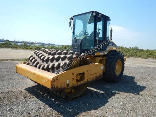 2005 CAT CP563E Single Drum Vibrating Padfoot Roller