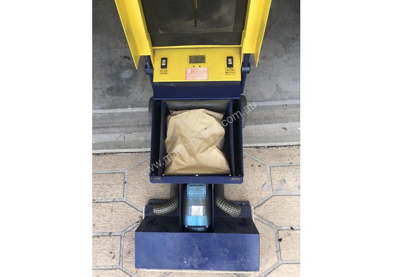 caption Cimex X46, Escalator and travelator cleaner