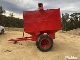 Tow Behind Square Chaser Bin - picture1' - Click to enlarge