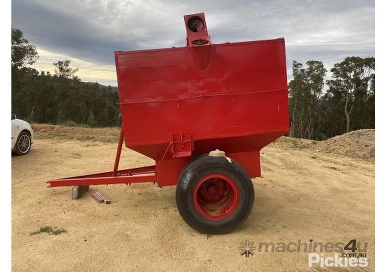 caption Tow Behind Square Chaser Bin