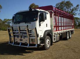 Isuzu FXY 240-350 Stock/Cattle crate Truck - picture1' - Click to enlarge