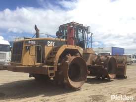 2000 Caterpillar 826G - picture2' - Click to enlarge