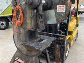 METAL PRESS 15TON - picture1' - Click to enlarge