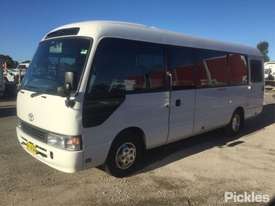 2004 Toyota Coaster 50 Series Deluxe - picture2' - Click to enlarge