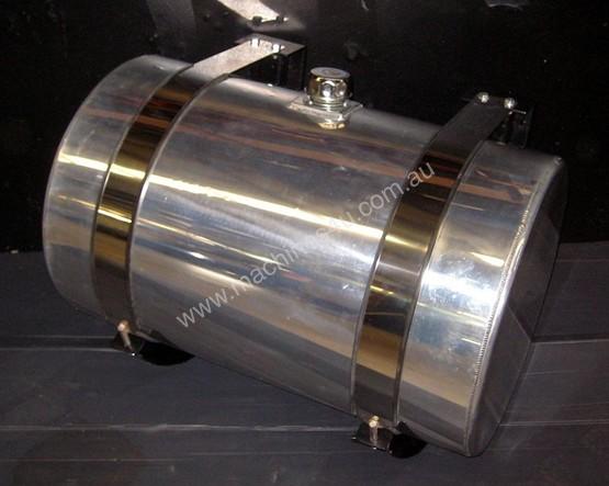 caption HYDRAULIC OIL TANKS / POLISHED ALLOY
