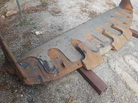 Potential cutterbar/impact wear plate - picture0' - Click to enlarge