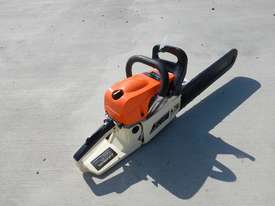 18'' Chainsaw c/w 52cc Petrol Engine - picture1' - Click to enlarge