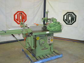 Kamro Heavy duty spindle moulder - picture0' - Click to enlarge