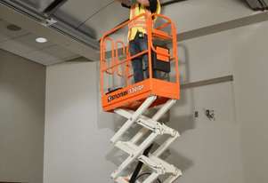 SNORKEL S3010P COMPACT SCISSOR LIFT