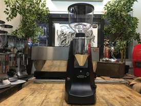 MAZZER ROBUR ELECTRONIC MATTE BLACK ESPRESSO COFFEE GRINDER - picture0' - Click to enlarge
