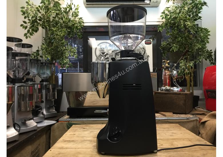 Used mazzer ROBUR Coffee Grinder in , Listed on Machines4u