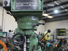 Eumega MD-V4 Turret Milling Machine - picture0' - Click to enlarge
