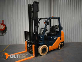 Toyota 3 Tonne Forklift Compact Current Model Sideshift Fork Positioner Low Hours Markless Tyres - picture0' - Click to enlarge