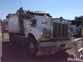 Kenworth T404 SAR - picture0' - Click to enlarge
