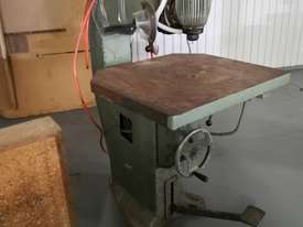 Overhead Router - picture2' - Click to enlarge