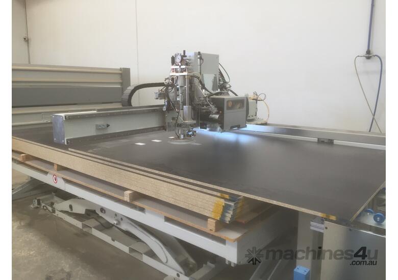 Used 2016 Masterwood CNC 5 Axis Italian German automation Auto load