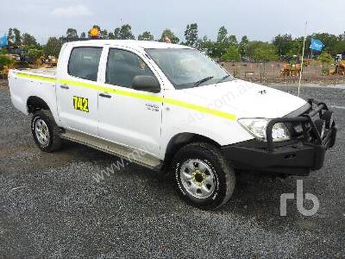 TOYOTA HILUX Ute