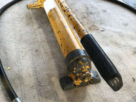 Enerpac Hydraulic Hand Pump, 10 Ton Compact Ram, Hydraulic 3/4 Ton Wedge Spreader - picture1' - Click to enlarge