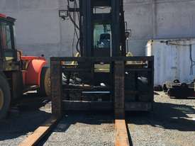 18.0T Diesel Counterbalance Forklift - picture0' - Click to enlarge