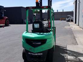 Mitsubishi 2.5ton Diesel Forklift - Hire - picture0' - Click to enlarge