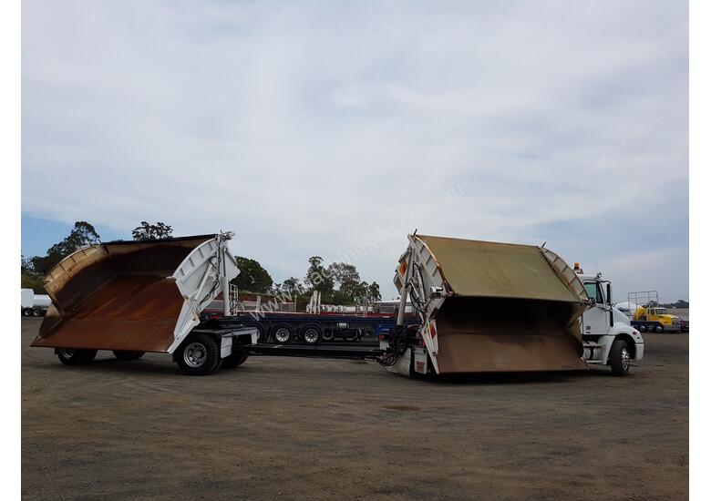 caption Freightliner Columbia CL112 Tipper Truck