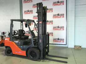 2013 TOYOTA FORKLIFT 32-8FG25 DUAL FUEL LPG / PETROL   - picture1' - Click to enlarge