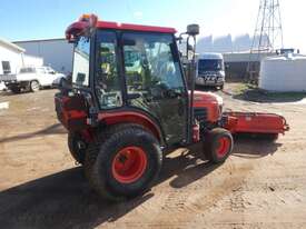 Kubota B3030 Tractor with Front Broom - picture1' - Click to enlarge