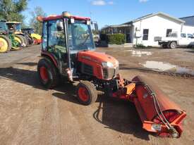 Kubota B3030 Tractor with Front Broom - picture2' - Click to enlarge