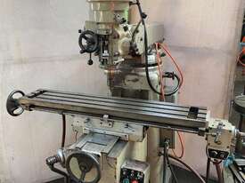 Kent KTM-380 Turret Milling Machine - picture0' - Click to enlarge