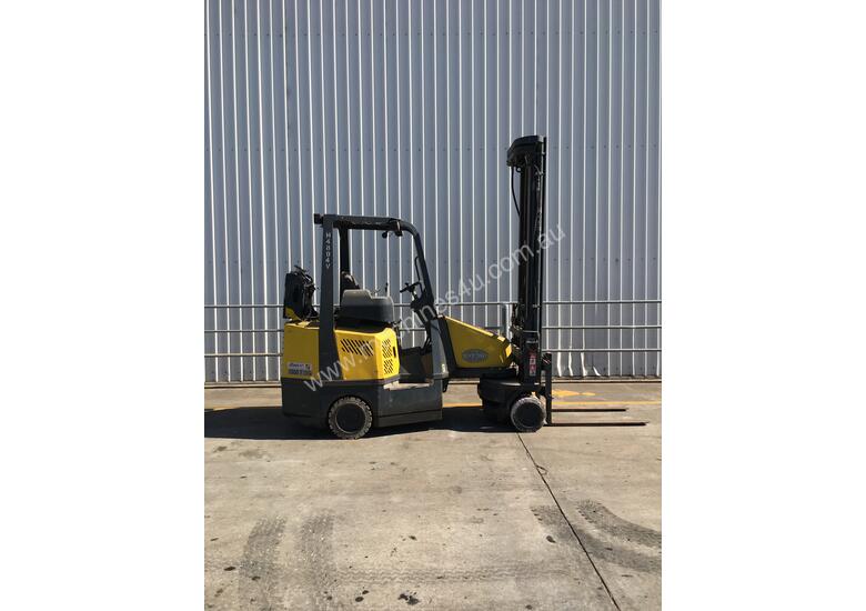 caption 2.0T LPG Narrow Aisle Forklift