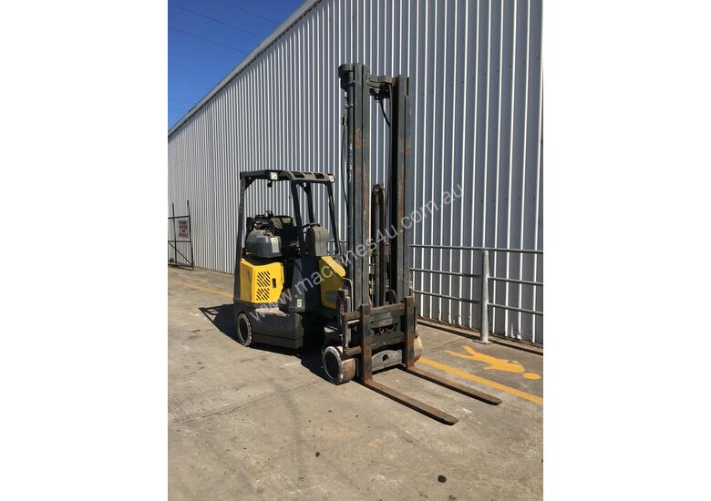 caption 2.0T LPG Narrow Aisle Forklift
