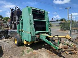 John Deere 435 Round Balers - picture0' - Click to enlarge