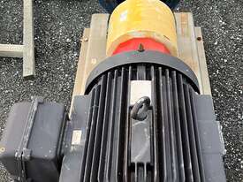 Ajax ISO 150x125-438 Pump 75 lt/sec with 75kW 1485 rpm 415V 50Hz motor - picture1' - Click to enlarge