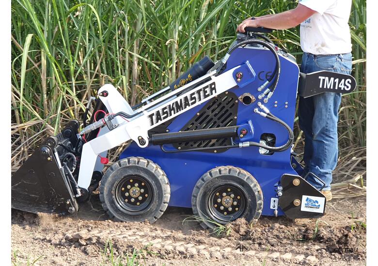TASKMASTER Micro Mini Loader -  Wheeled - 14hp Petrol TM14S