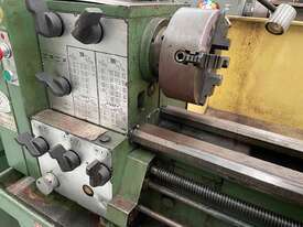 Centre lathe - Taiwan made - picture1' - Click to enlarge