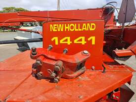 New Holland 1441 Discbine - picture1' - Click to enlarge